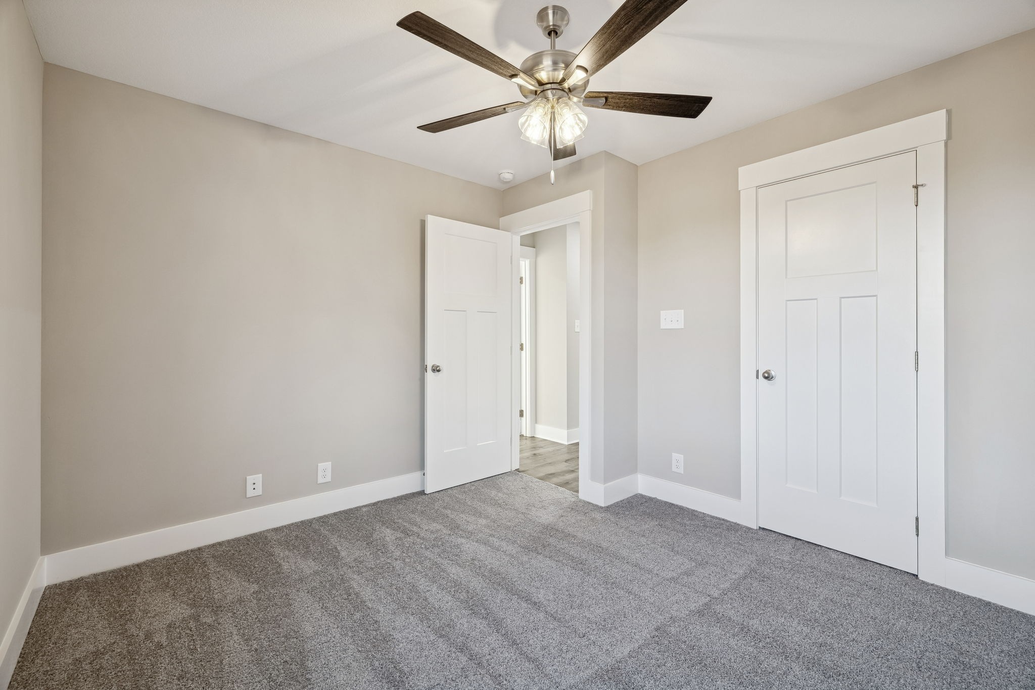 357 Hugh Hunter Road Oak Grove, KY 42262 - Photo 24 of 43 a view of an empty room