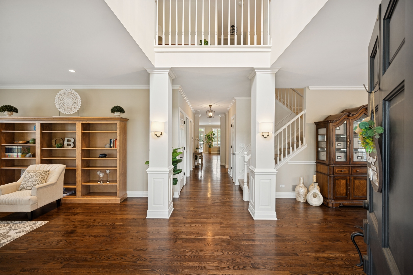 1437 Kittyhawk Lane Glenview, IL 60026 - Photo 4 of 24 a view of livingroom with furniture and wooden floor