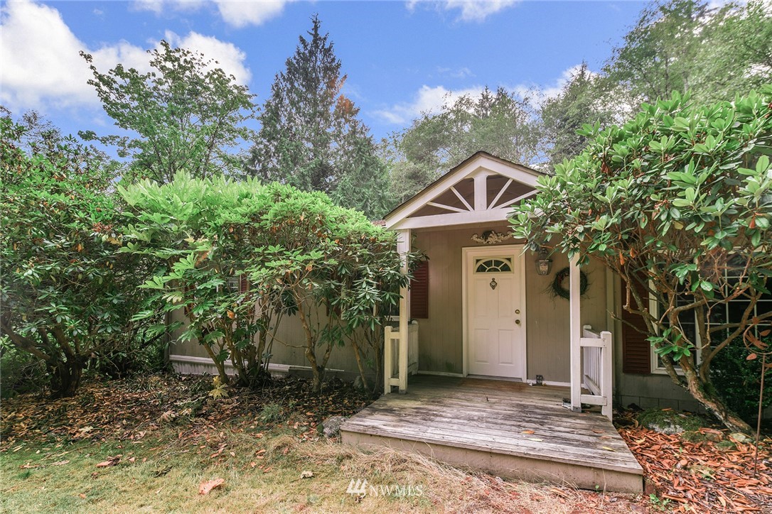 9354 Southeast Overaa Road Port Orchard, WA 98367 - Photo 5 of 24 Gallery Image 5