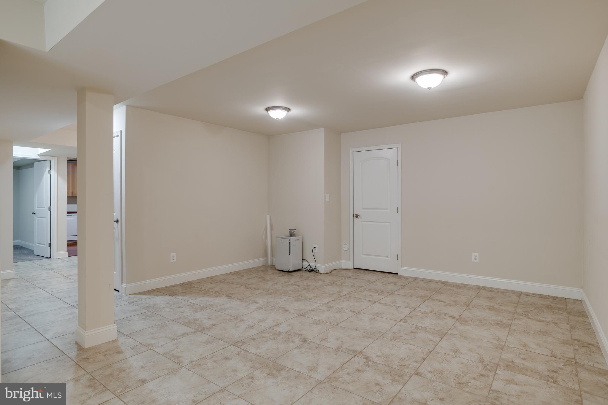 7140 Barry Road Alexandria, VA 22315 - Photo 43 of 56 a view of an empty room