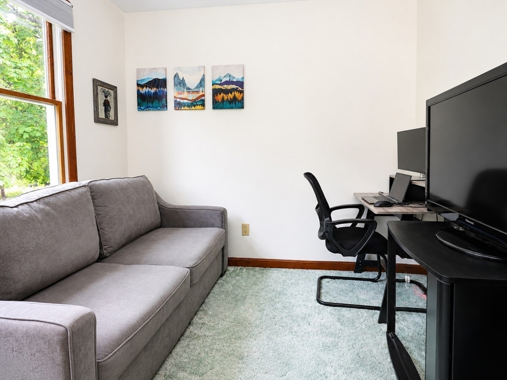 100 St Nicholas Avenue Worcester, MA 01606 - Photo 8 of 22