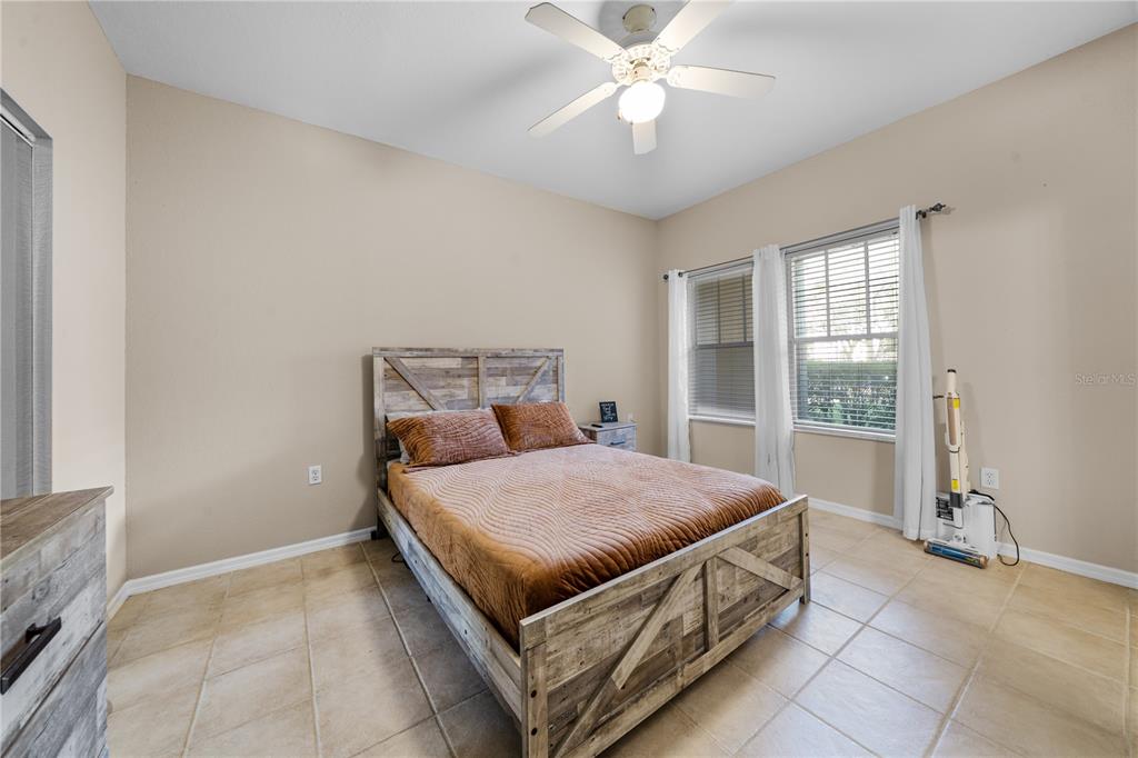 9177 Southwest 52nd Road, Unit E103 Gainesville, FL 32608 - Photo 44 of 47