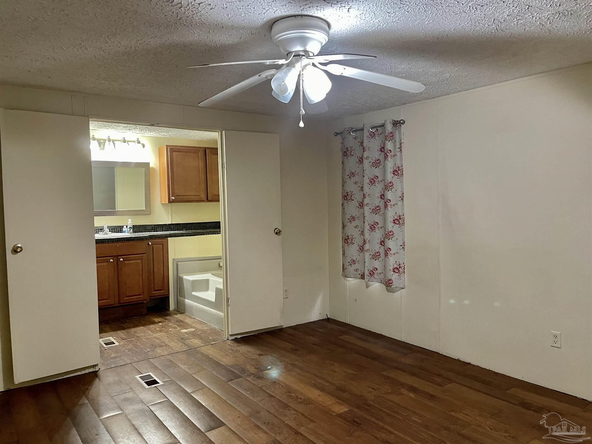 5912 Muldoon Road Pensacola, FL 32526 - Photo 6 of 7 Gallery Image 6