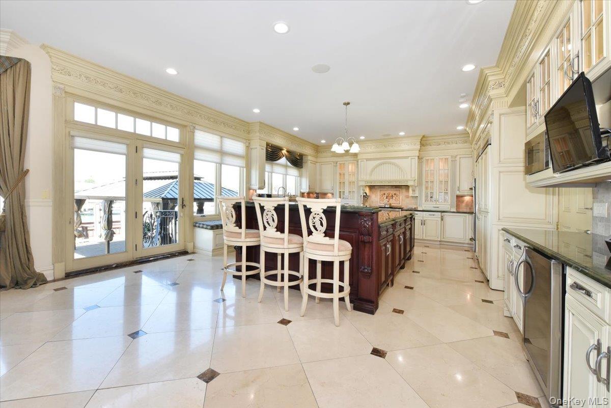 3510 Riverside Drive Oceanside, NY 11572 - Photo 9 of 38