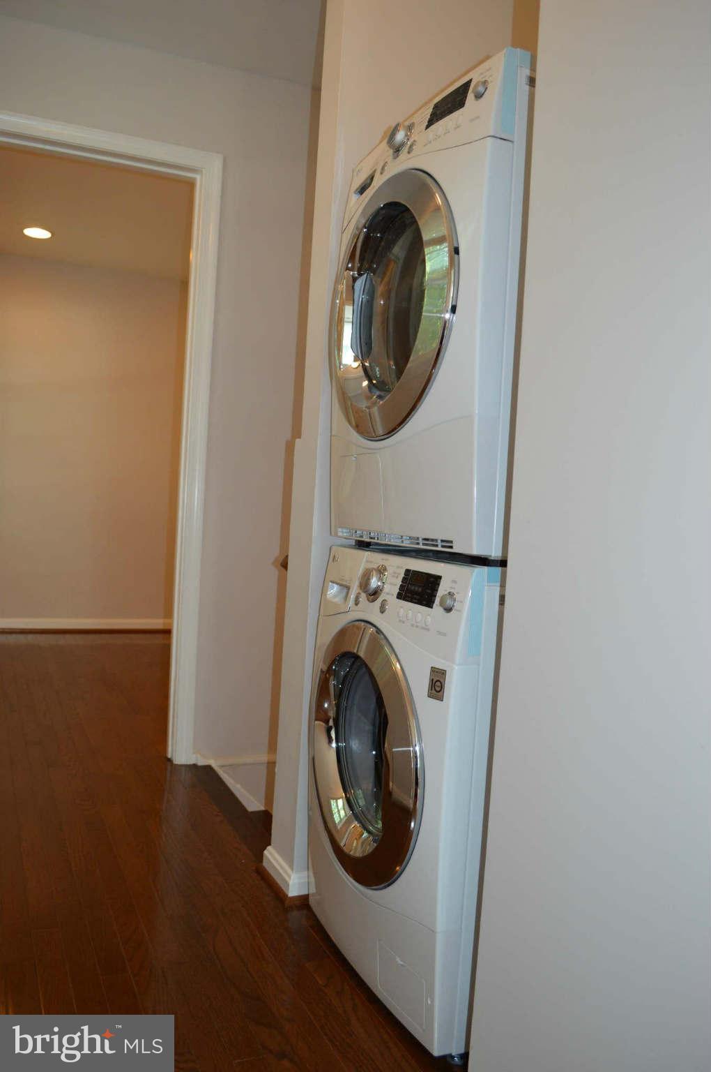 403 Franklin Street Northwest Washington, DC 20001 - Photo 12 of 18 Laundry