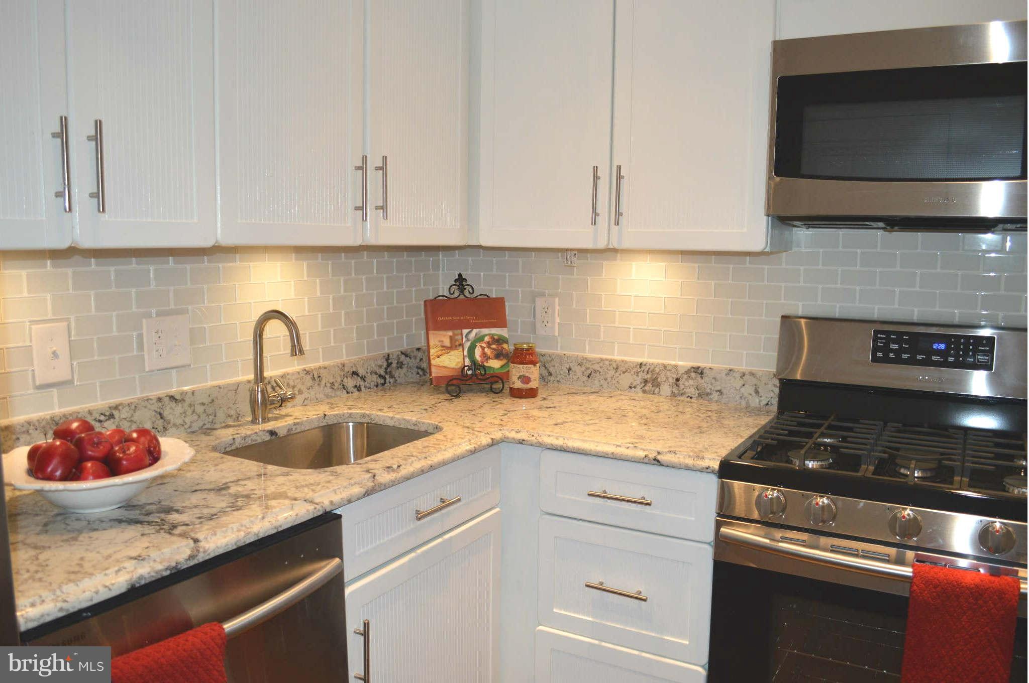 403 Franklin Street Northwest Washington, DC 20001 - Photo 6 of 18 Kitchen