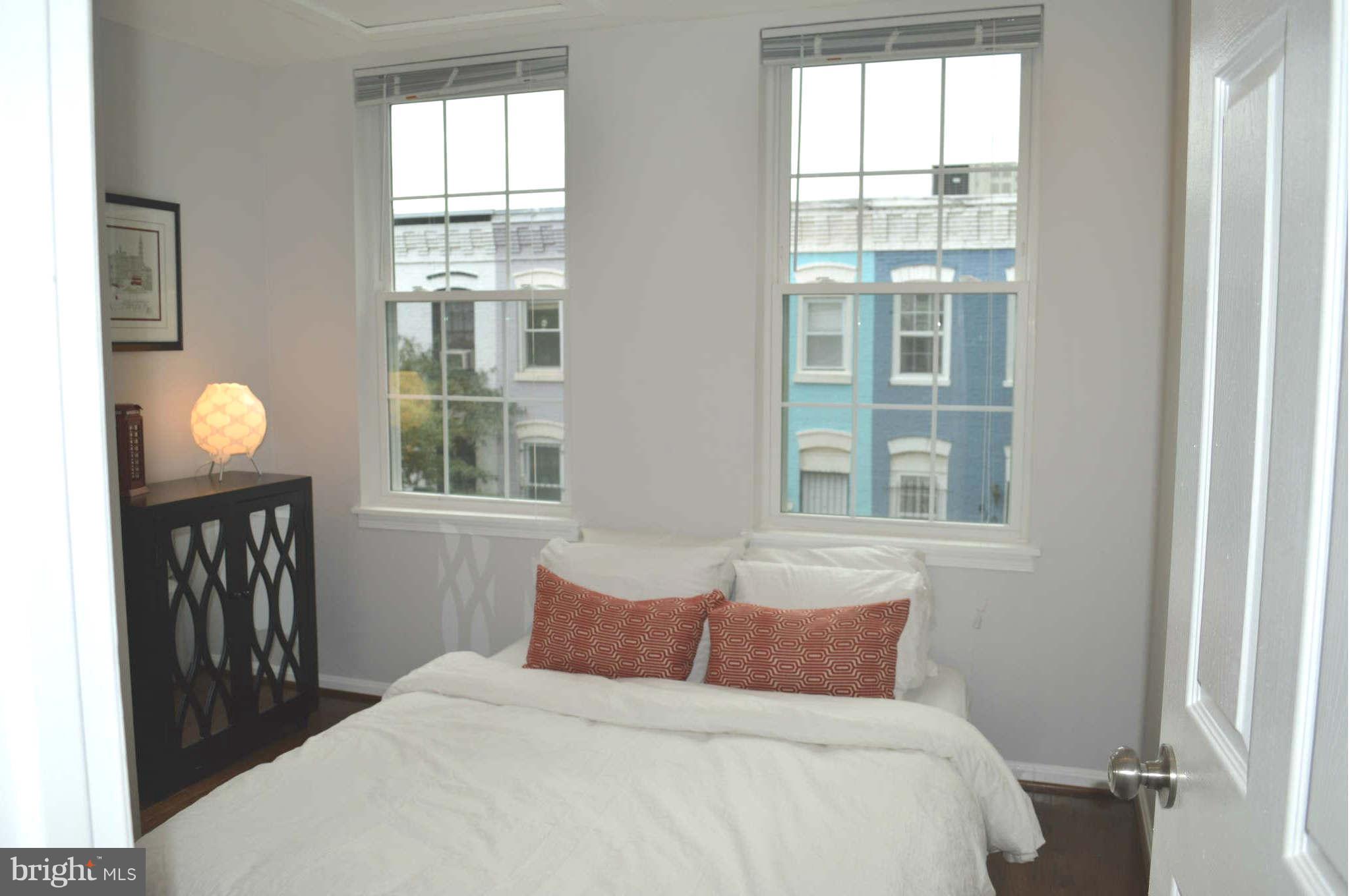 403 Franklin Street Northwest Washington, DC 20001 - Photo 8 of 18 Bedroom (Master)