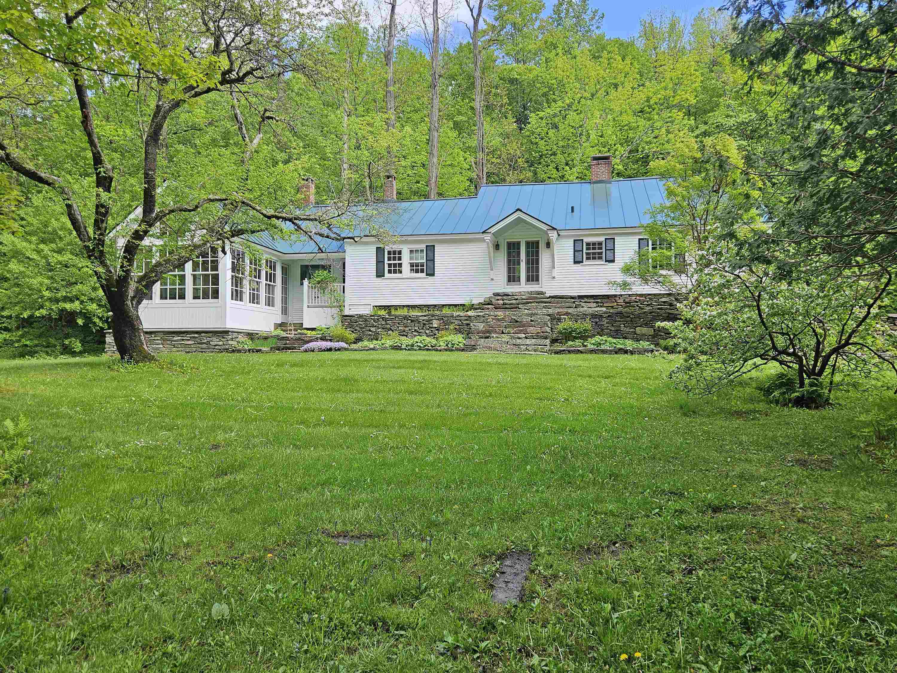 268 South Wardsboro Road Newfane, VT 05345 - Photo 2 of 51