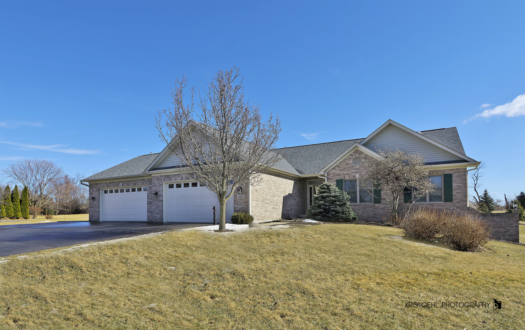 10912 East Riviera Drive Spring Grove, IL 60081 - Photo 1 of 38