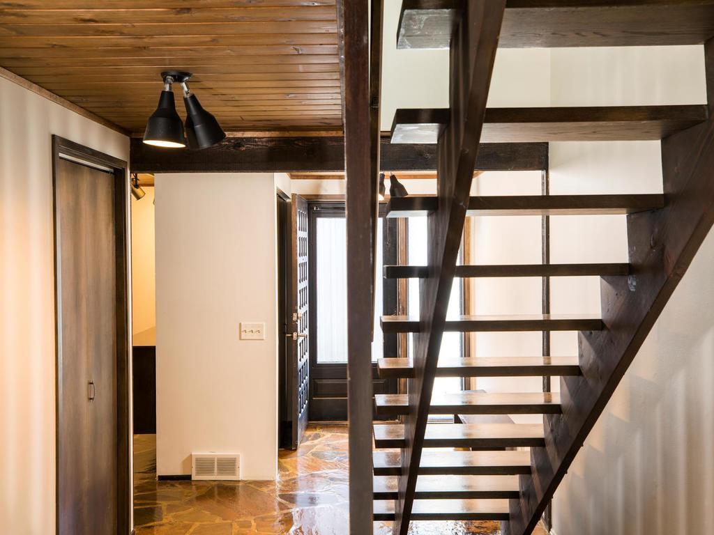 6300 Ridgeview Drive Edina, MN 55439 - Photo 11 of 35