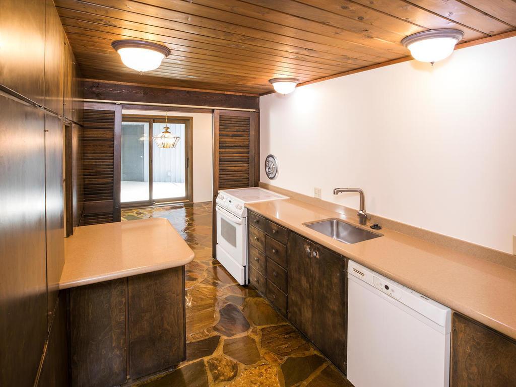 6300 Ridgeview Drive Edina, MN 55439 - Photo 17 of 35