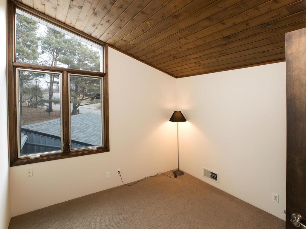 6300 Ridgeview Drive Edina, MN 55439 - Photo 29 of 35