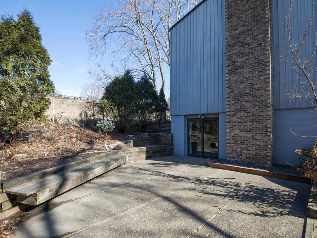 6300 Ridgeview Drive Edina, MN 55439 - Photo 5 of 35