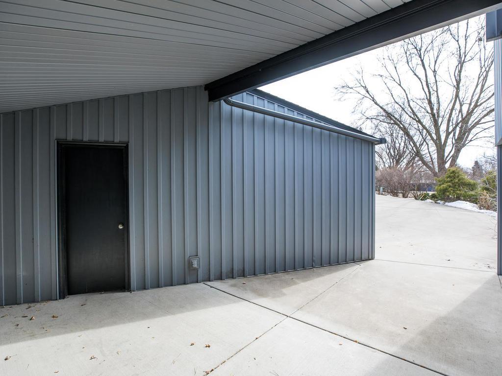 6300 Ridgeview Drive Edina, MN 55439 - Photo 9 of 35