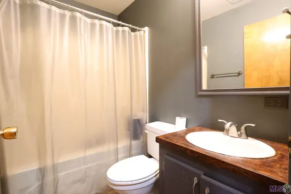 $245,000 | 126 West 35th Street, Larose, LA 70373