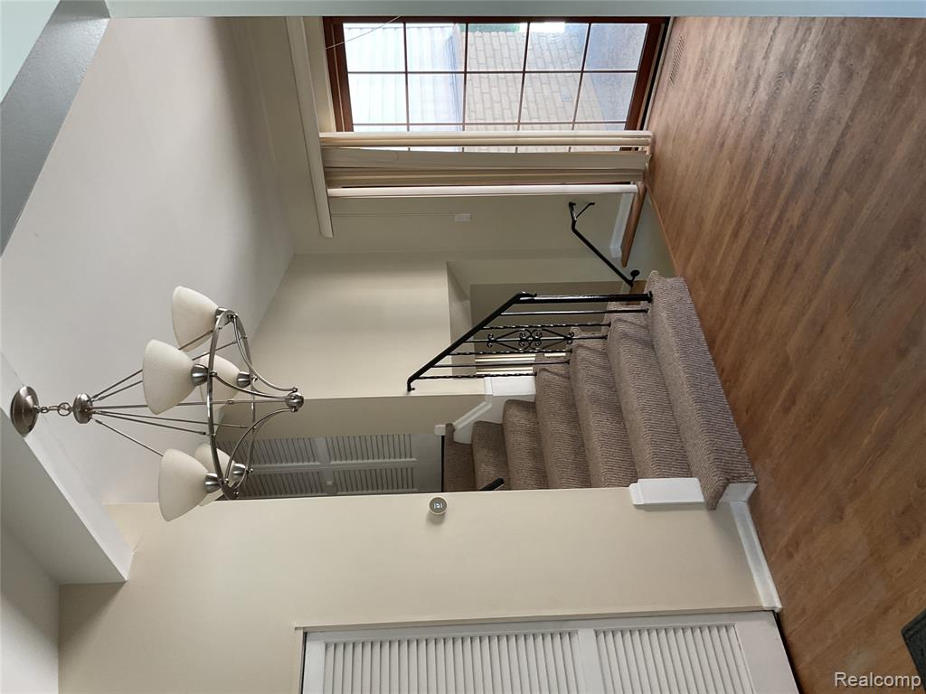7096 Riverstone Road West Bloomfield, MI 48322 - Photo 10 of 26