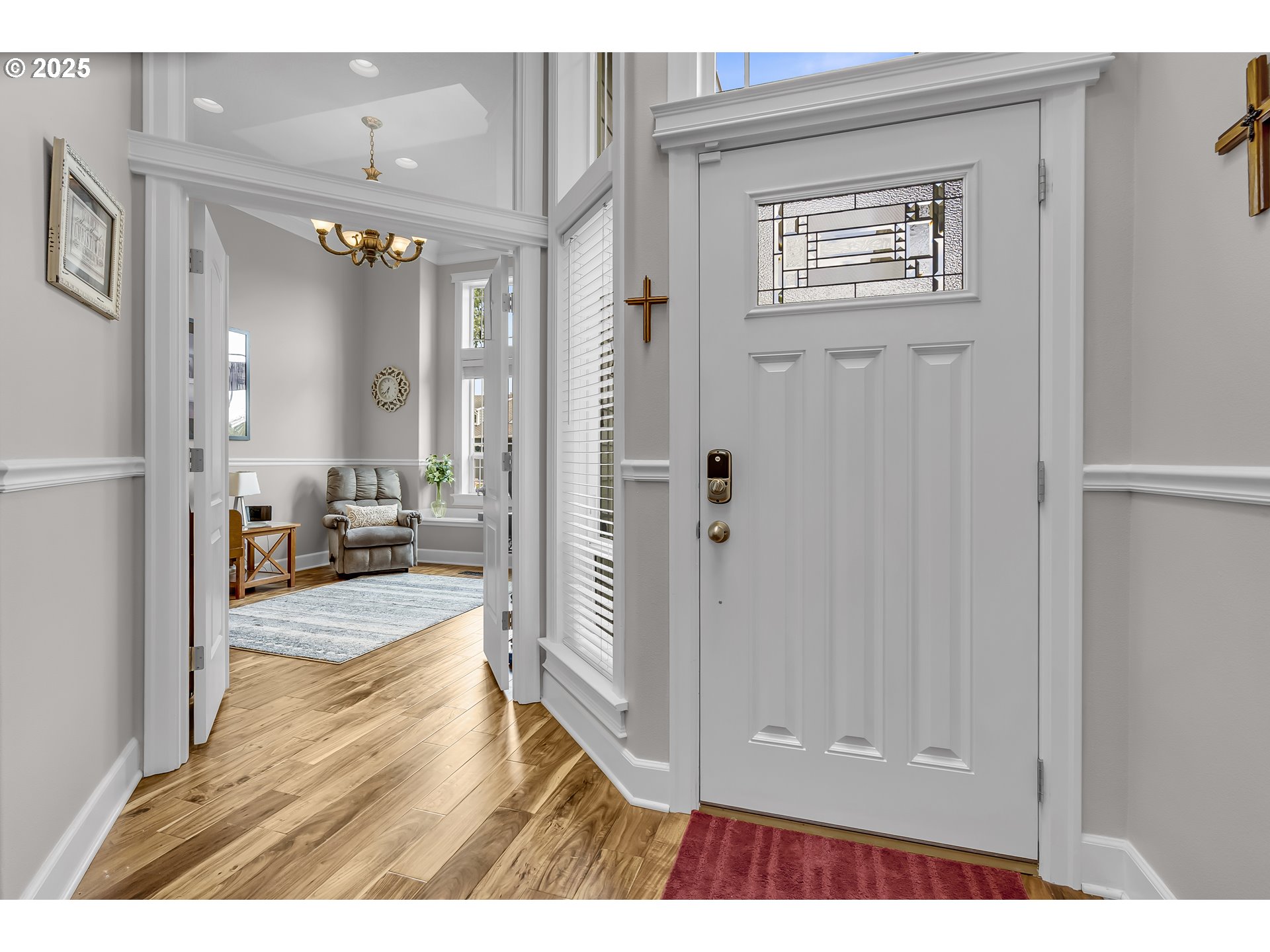 6336 Nicklaus Loop North Keizer, OR 97303 - Photo 5 of 45 a view interior of the house and livingroom