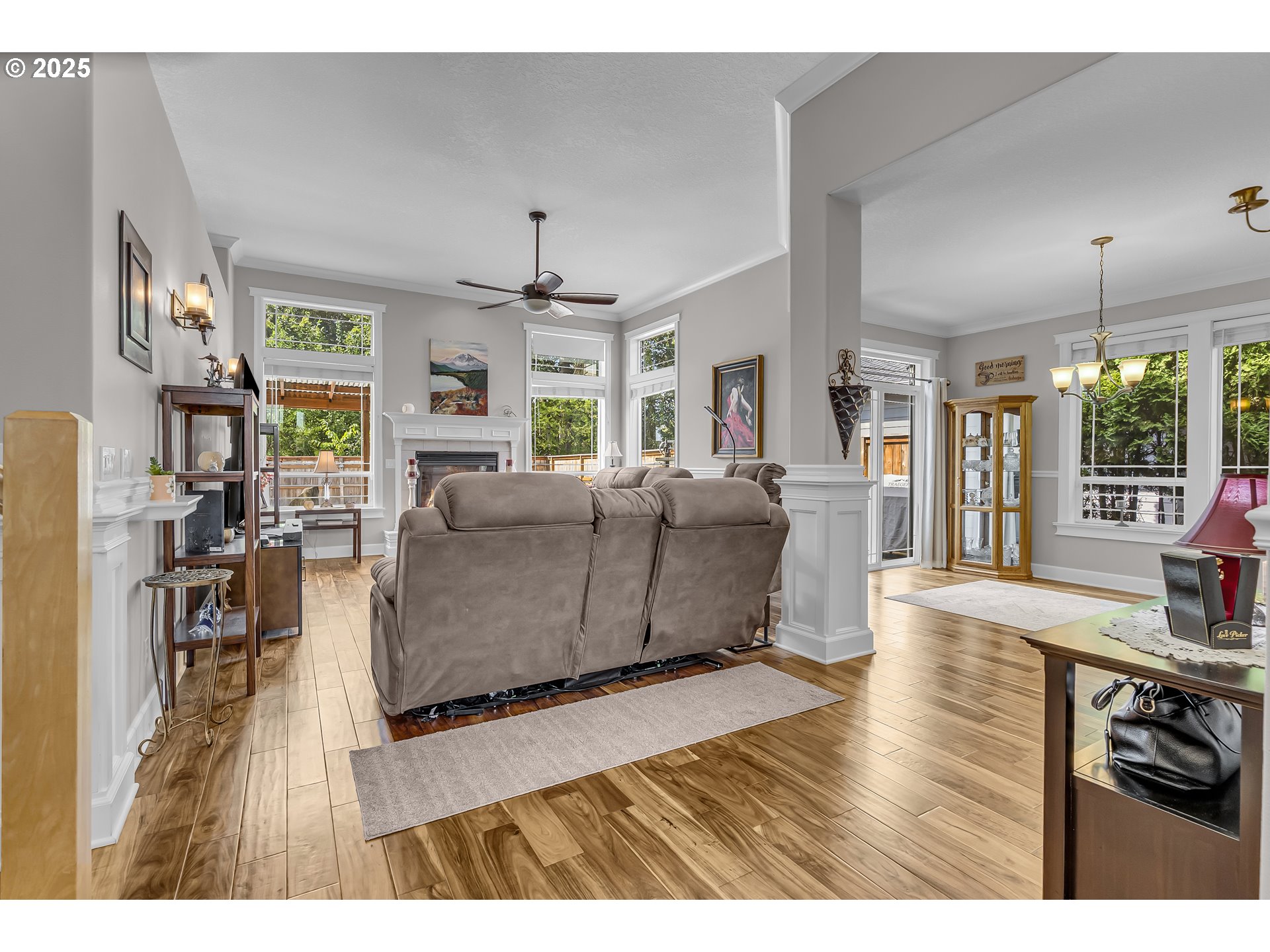 6336 Nicklaus Loop North Keizer, OR 97303 - Photo 9 of 45 a living room with furniture and a wooden floor