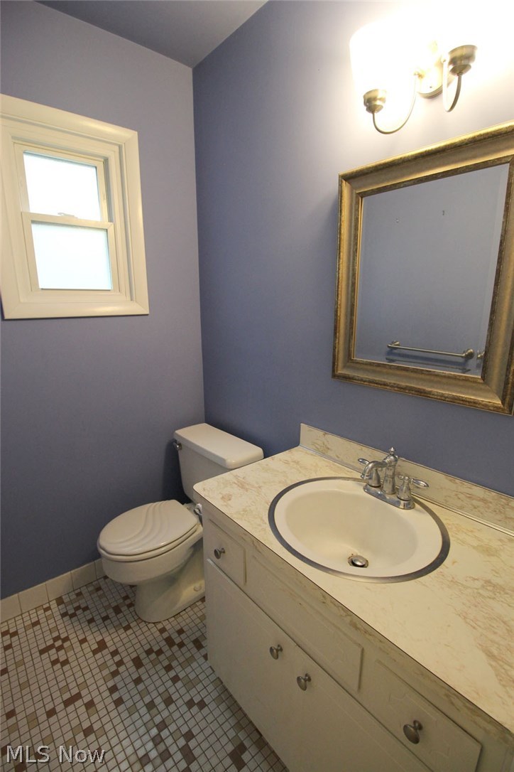 2177 Halcyon Road Beachwood, OH 44122 - Photo 8 of 16