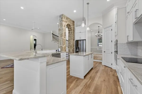 $773,500 | 5182 Bayshore Drive, Athens, TX 75752