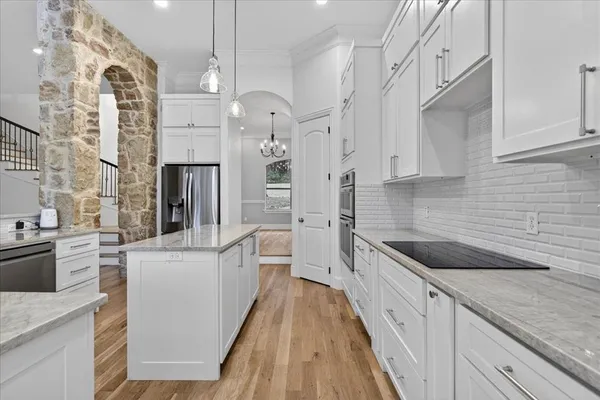 $773,500 | 5182 Bayshore Drive, Athens, TX 75752