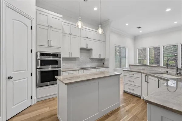 $773,500 | 5182 Bayshore Drive, Athens, TX 75752