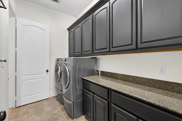 $773,500 | 5182 Bayshore Drive, Athens, TX 75752