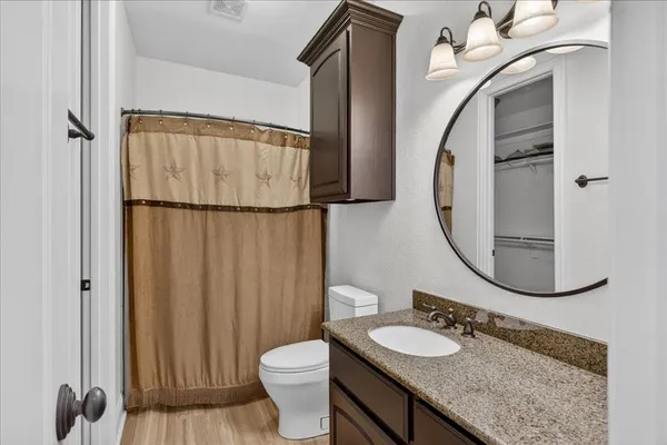 $773,500 | 5182 Bayshore Drive, Athens, TX 75752