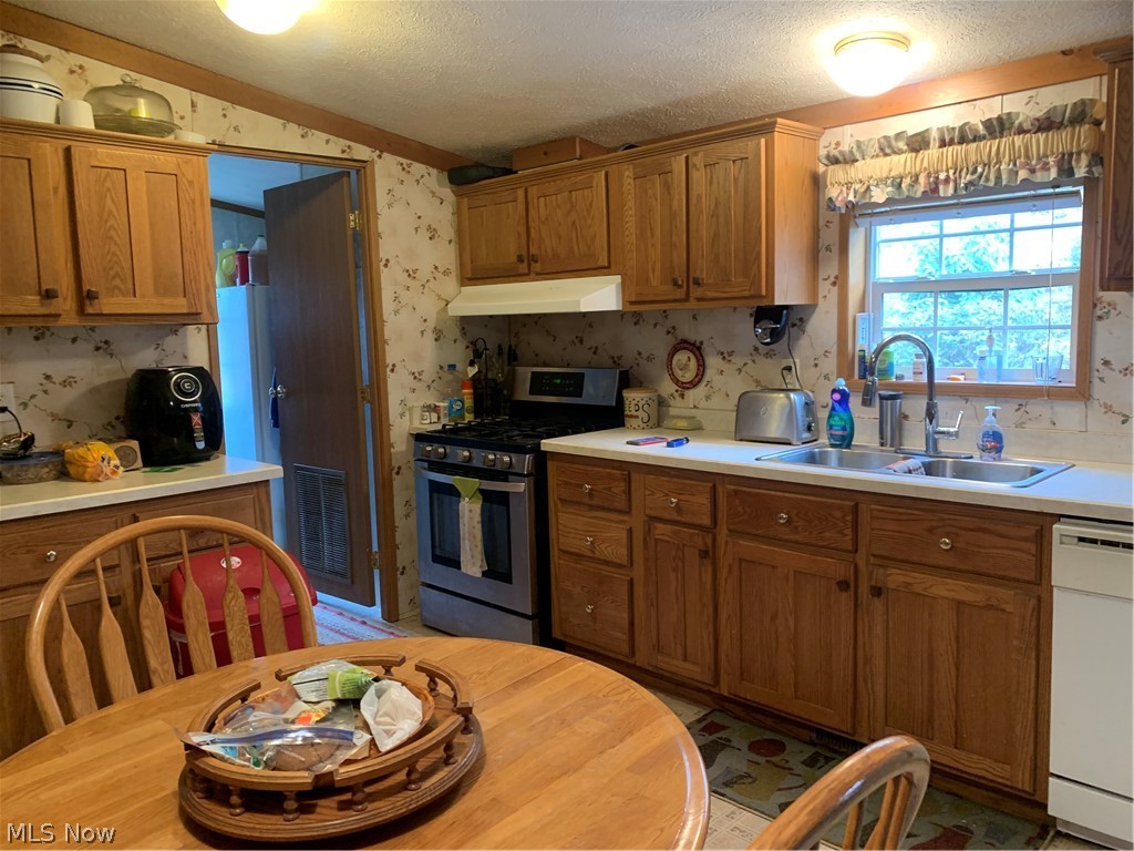 1734 Tedrick Road New Concord, OH 43762 - Photo 3 of 35 Gallery Image 3