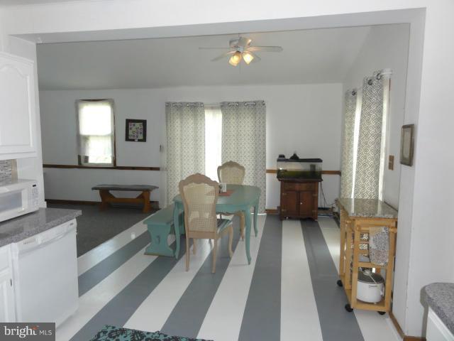 205 North Hammonds Ferry Road Linthicum Heights, MD 21090 - Photo 4 of 29 Kitchen