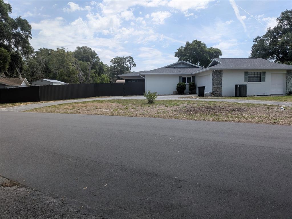8801 East Cresco Lane Inverness, FL 34450 - Photo 5 of 51