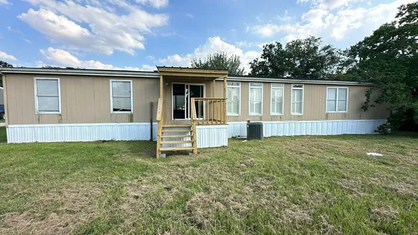 $2,100 | 15710 Cypress Garden Drive, Tomball, TX 77377