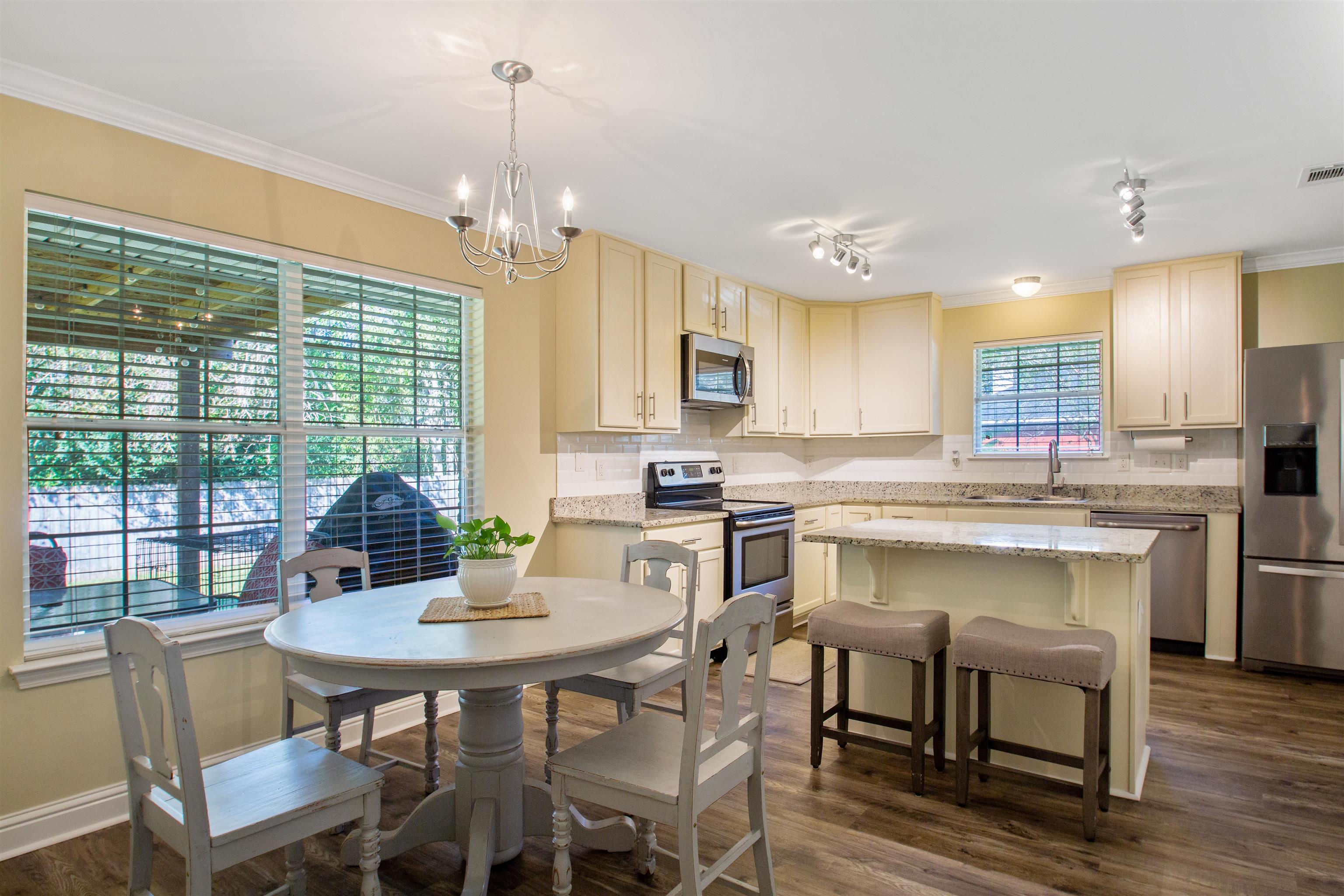 137 Destrehan Road Fairhope, AL 36532 - Photo 8 of 26