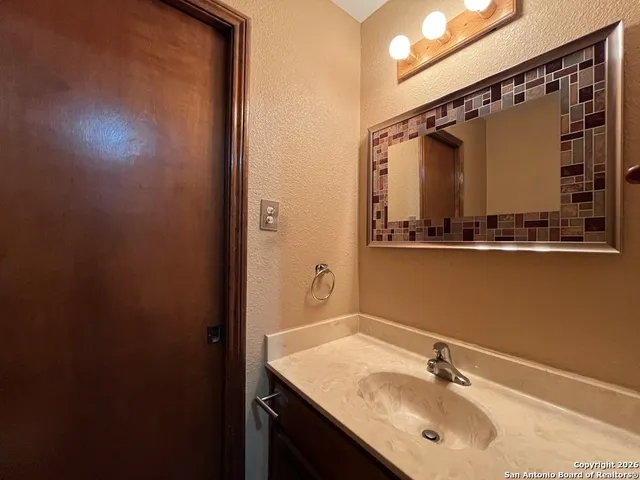 $2,150 | 15203 Spring Water Circle, San Antonio, TX 78247