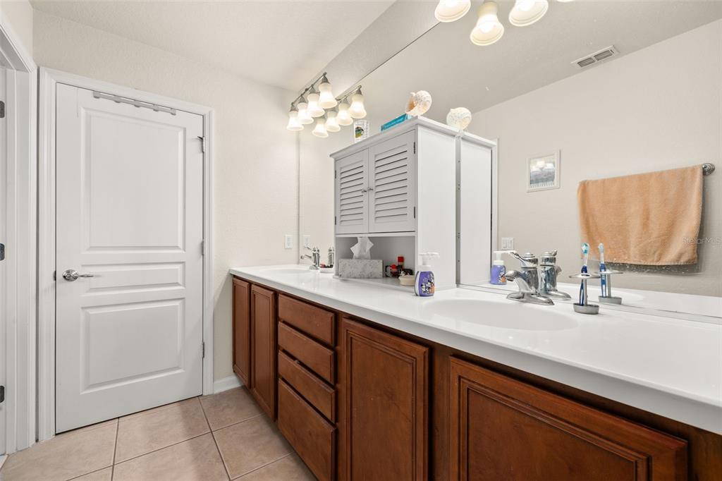12966 Vennetta Way Windermere, FL 34786 - Photo 34 of 50