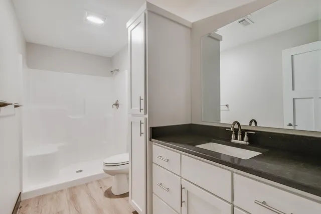 $425,000 | 4060 Brook Elizabeth Drive, Onalaska, WI 54650