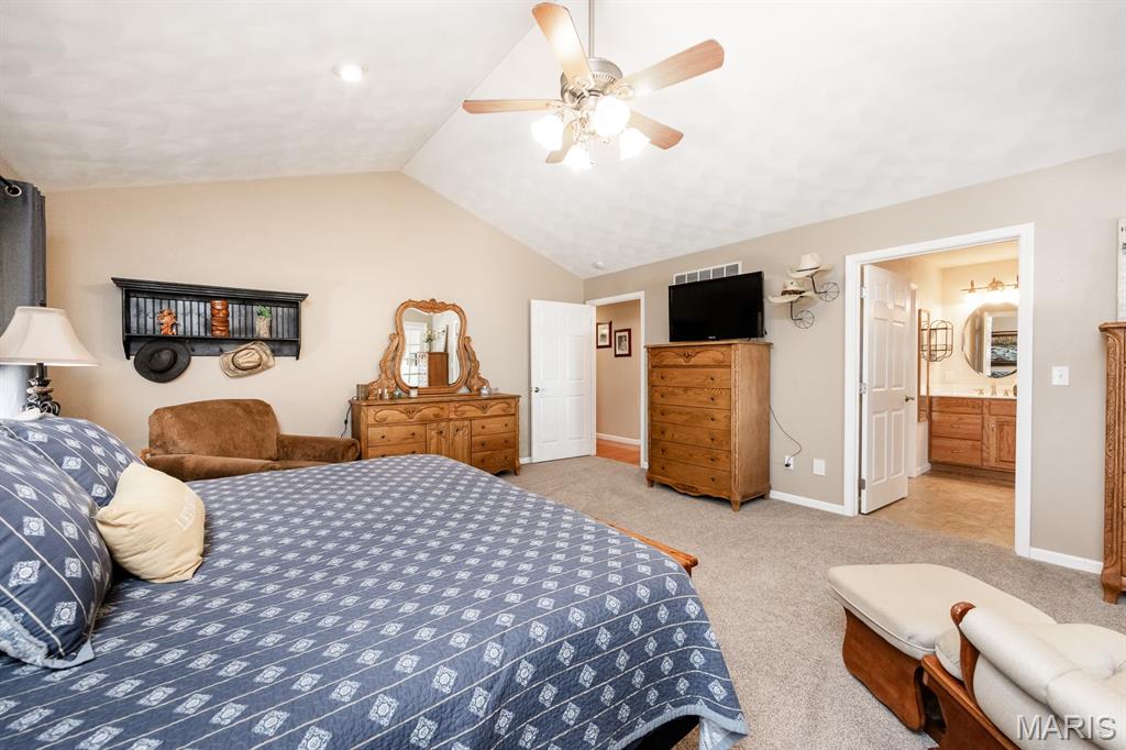 10642 Fuesser Road Mascoutah, IL 62258 - Photo 18 of 66