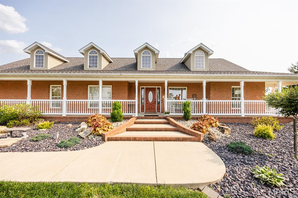 10642 Fuesser Road Mascoutah, IL 62258 - Photo 2 of 66