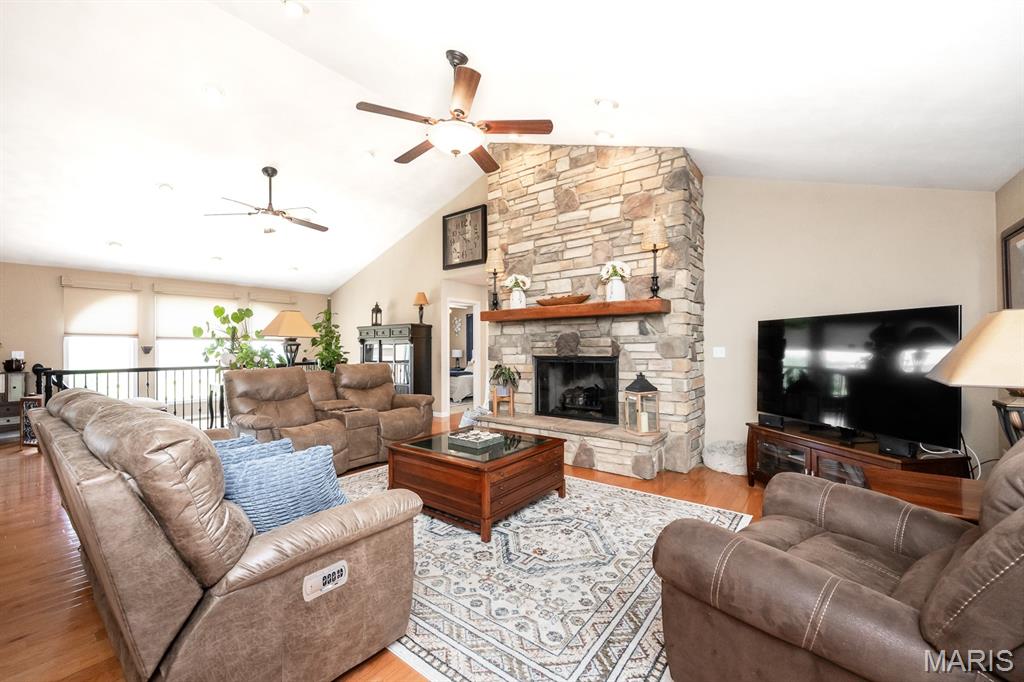 10642 Fuesser Road Mascoutah, IL 62258 - Photo 7 of 66