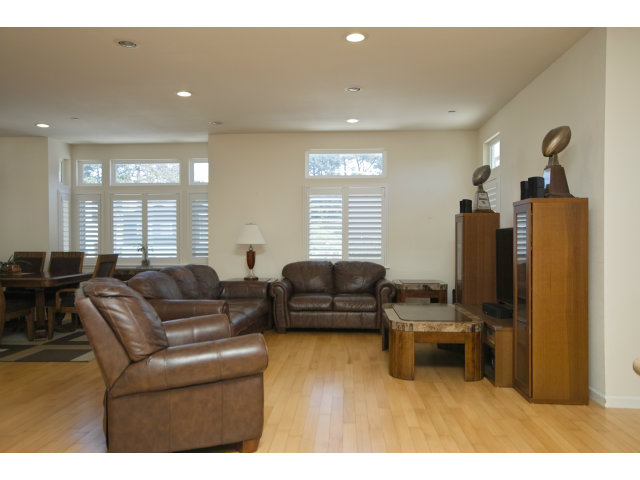 637 Hickey Boulevard Pacifica, CA 94044 - Photo 3 of 15 a living room with furniture rug and window