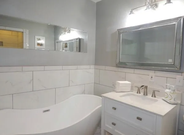 $1,800 | 8821 Woodruff Street, Houston, TX 77012