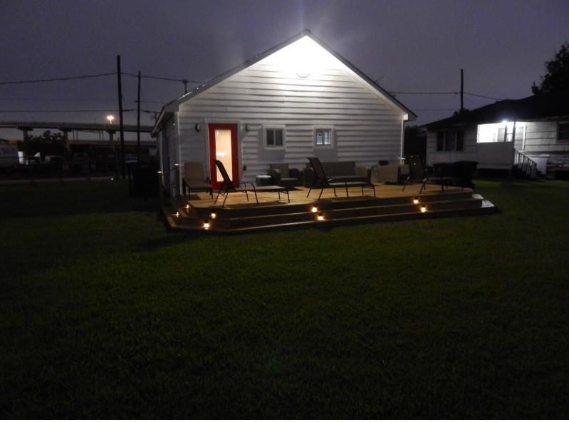 8821 Woodruff Street Houston, TX 77012 - Photo 20 of 20 a view of a porch in front of the house
