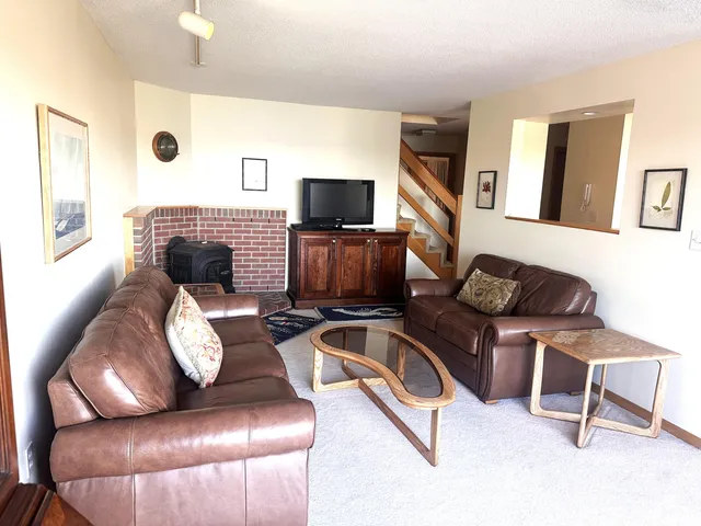 $985,000 | 10 Robinson Lane, Unit 18, Southwest Harbor, ME 04679