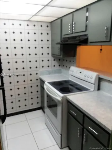 $1,600 | 5991 Washington Street, Unit 225, Hollywood, FL 33023