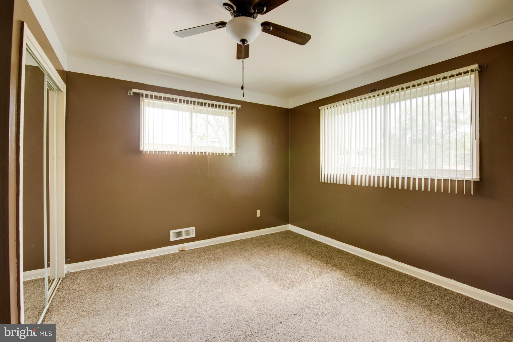 1025 Southridge Road Baltimore, MD 21228 - Photo 20 of 31