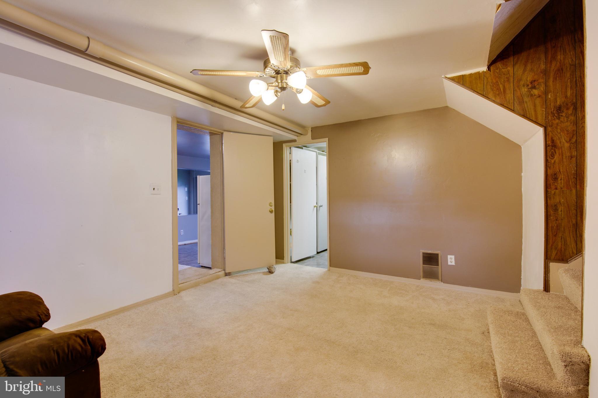 1025 Southridge Road Baltimore, MD 21228 - Photo 22 of 31