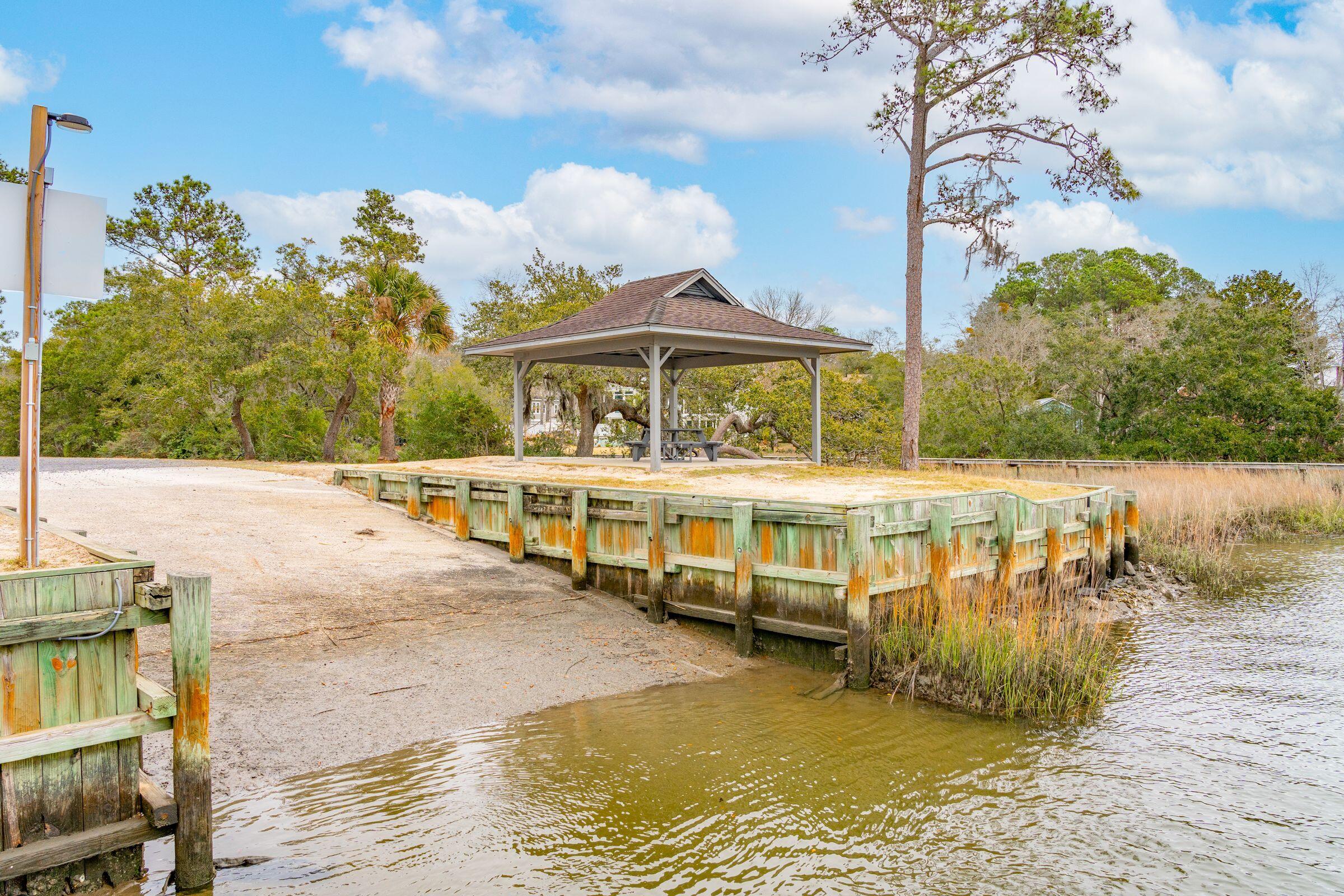 306 Hook Lane Mount Pleasant, SC 29464 - Photo 28 of 35 5