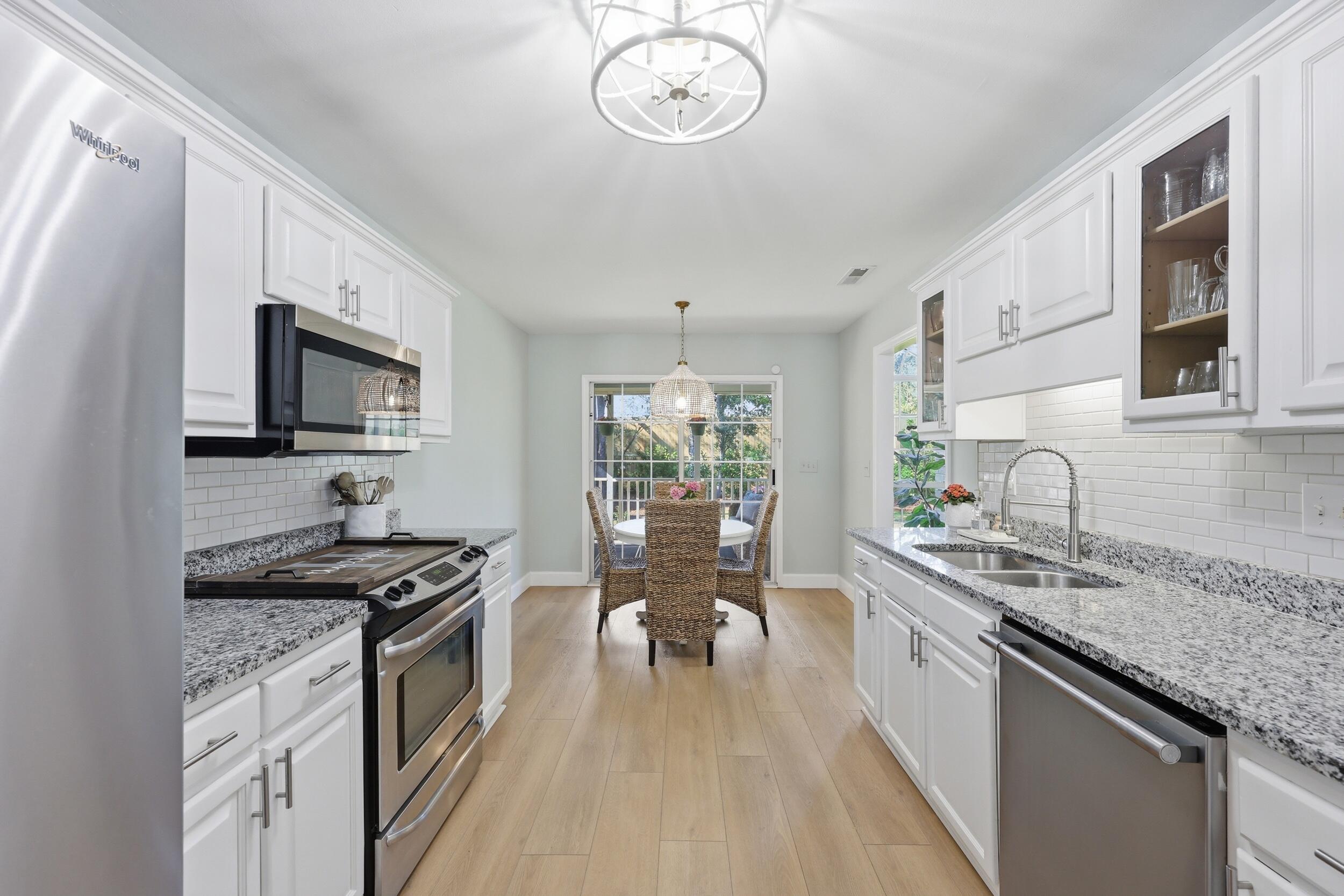 306 Hook Lane Mount Pleasant, SC 29464 - Photo 8 of 35 13_ru4a1146