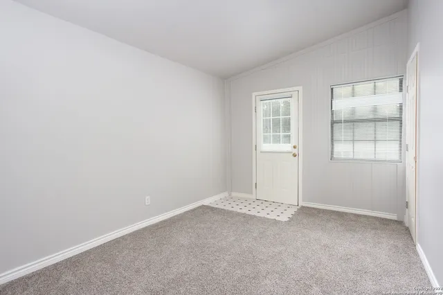 $189,000 | 161 Water Street, Pipe Creek, TX 78063