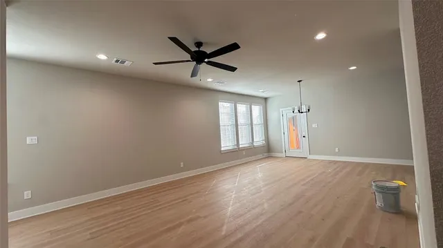 $1,950 | 380 North Dallas Street, Palmer, TX 75152